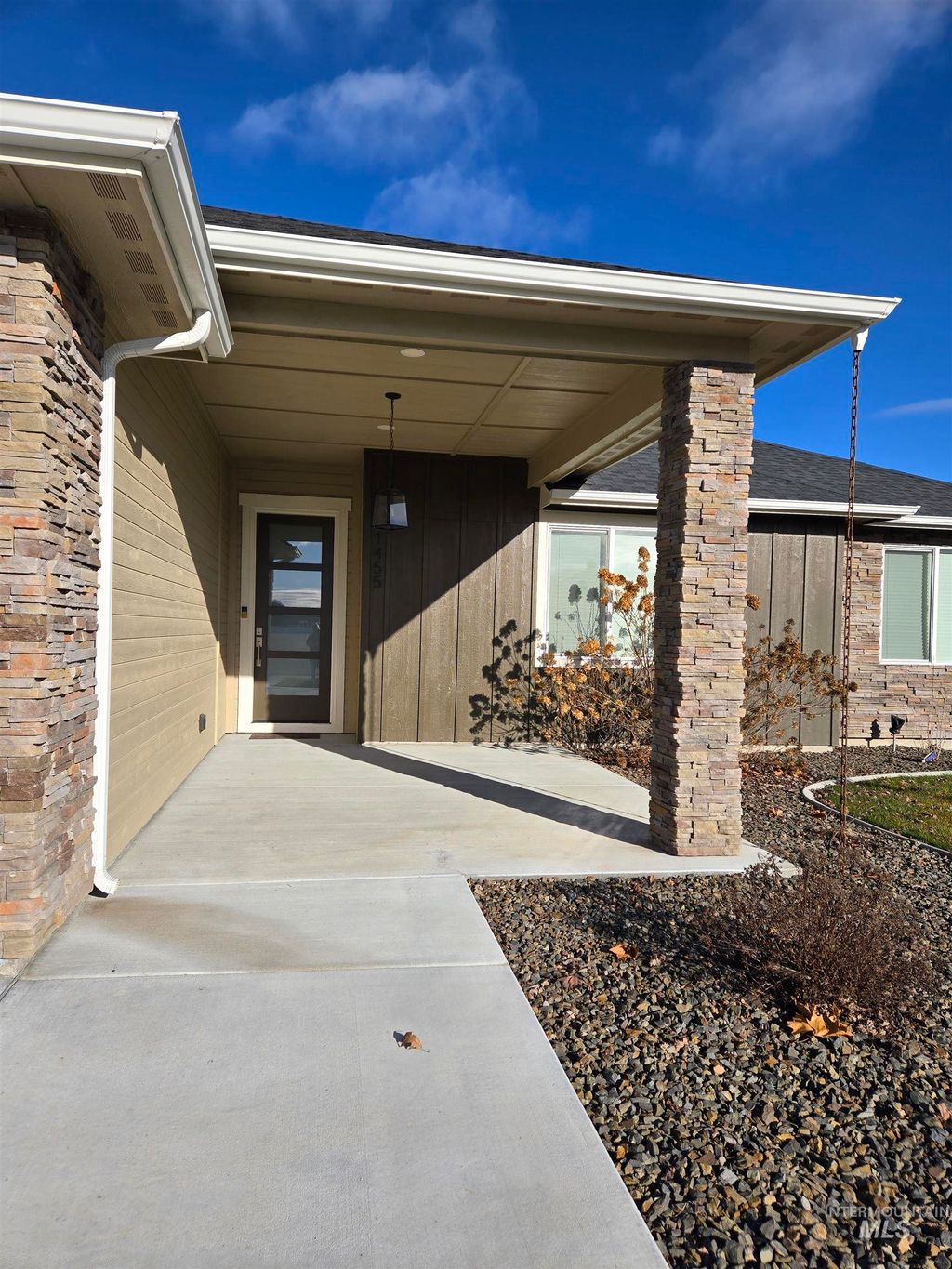 Photo of 1455 Castile Dr, Fruitland, ID 83619 (MLS # 98971236)