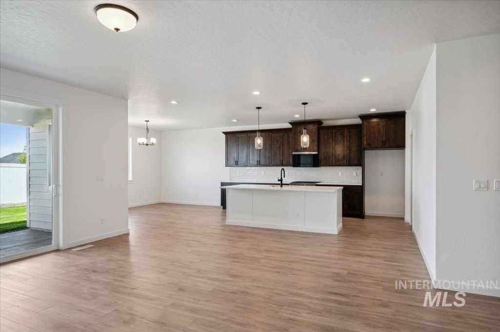 Photo of 14578 Boatwatch Dr, Caldwell, ID 83607 (MLS # 98978960)