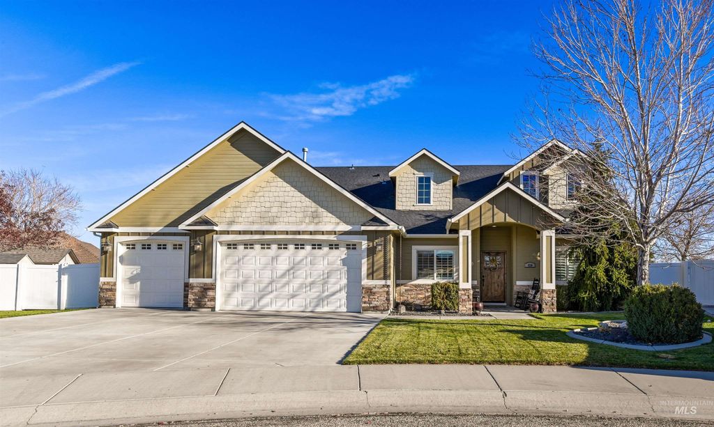 Photo of 930 Park Ave, Kimberly, ID 83341 (MLS # 98966206)