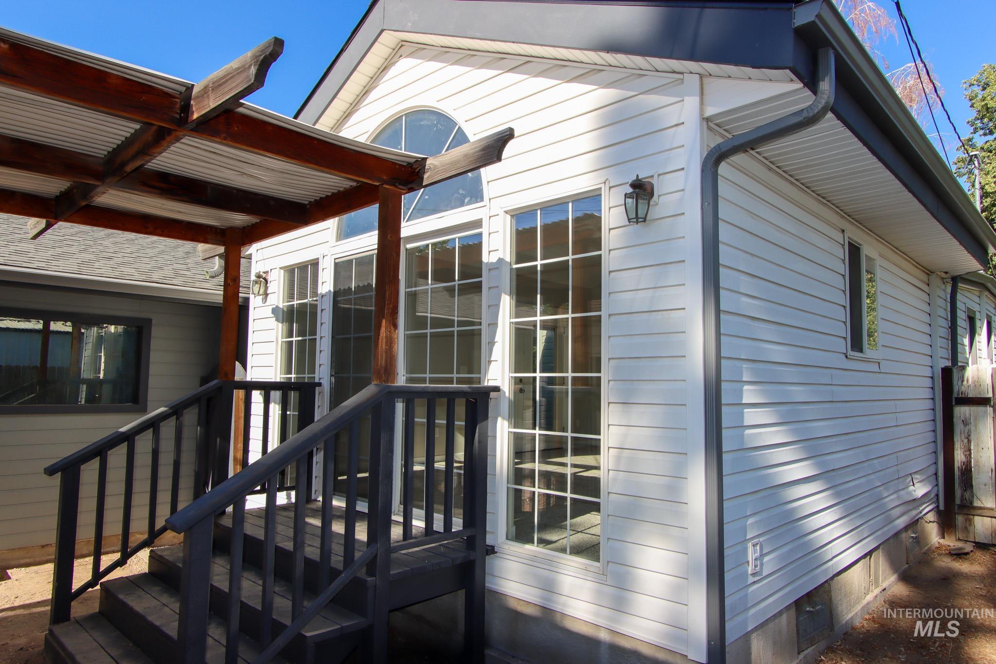 View of side of home