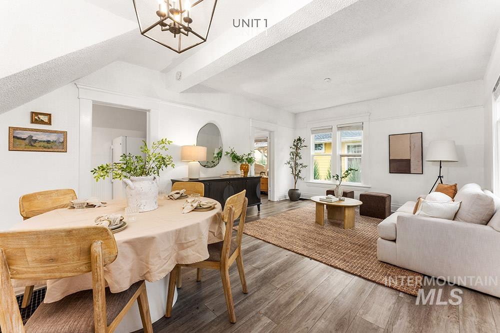 1818 W Washington St