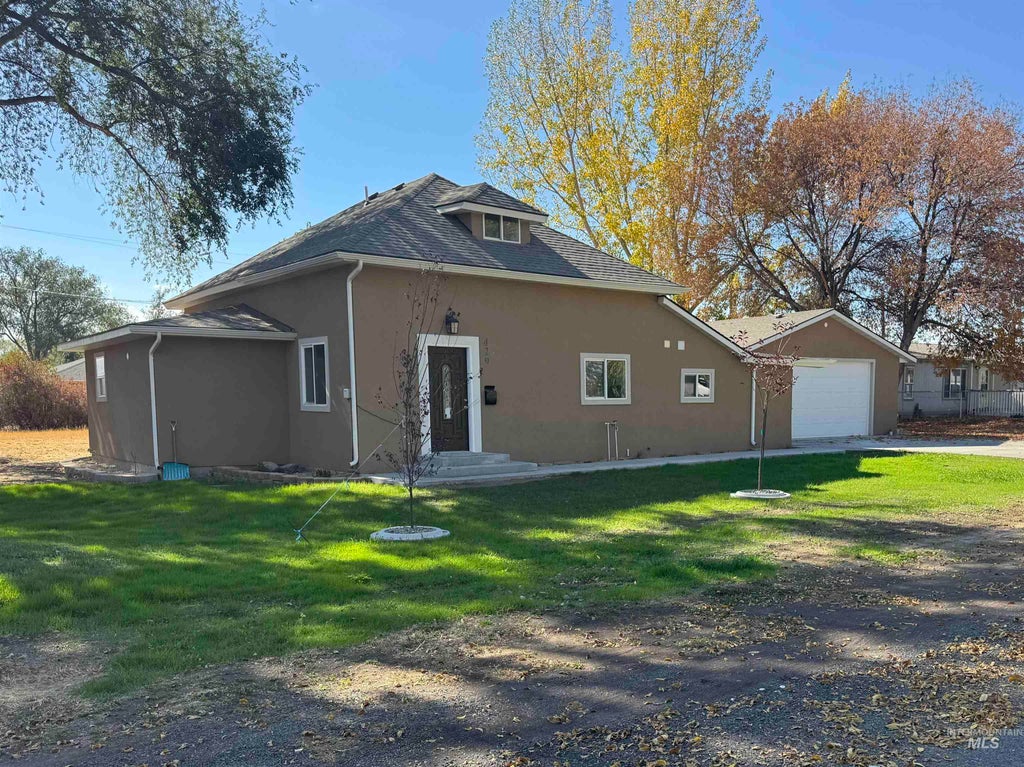 Photo of 429 3rd Ave. W AVE, Wendell, ID 83355 (MLS # 99003688)