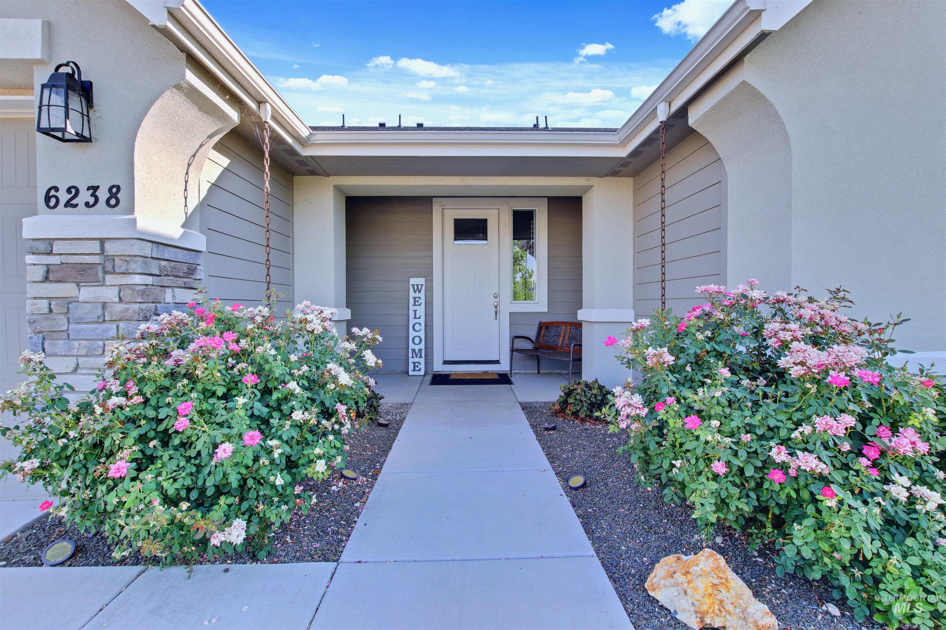 6238 Canyon Crossing