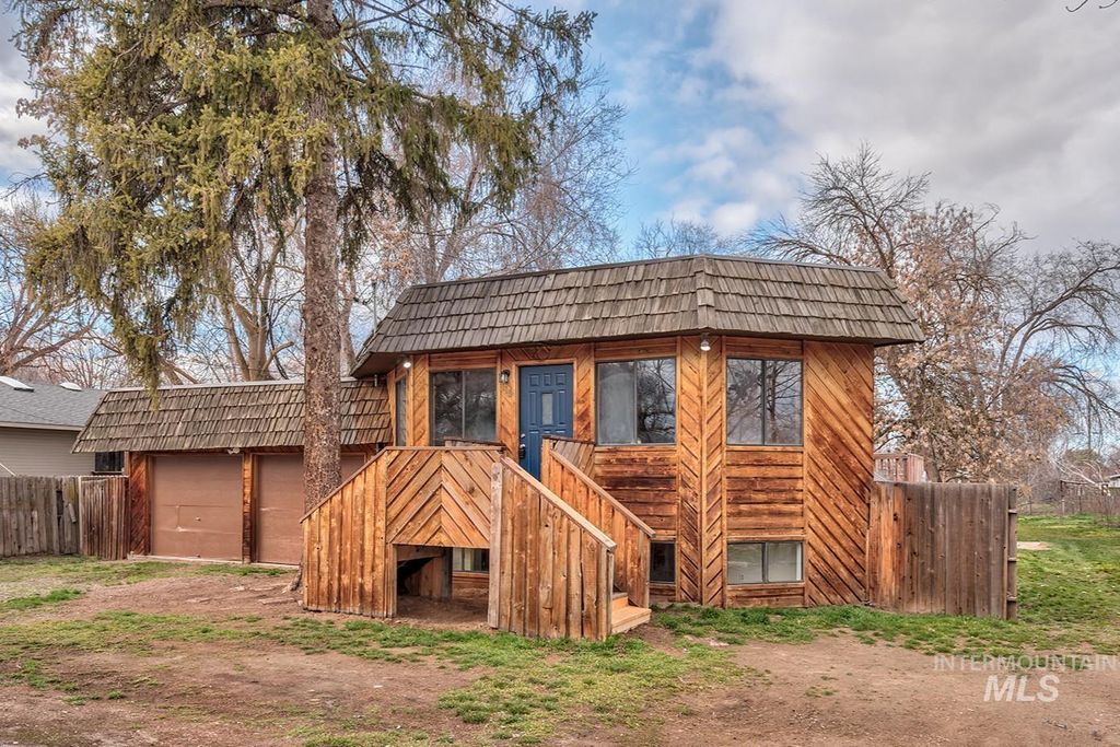 Photo of 119 7th Ave N Ave, Payette, ID 83661 (MLS # 98977244)