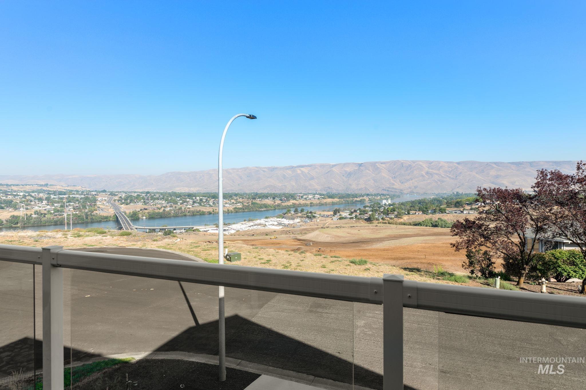 454 Valley Vista Blvd