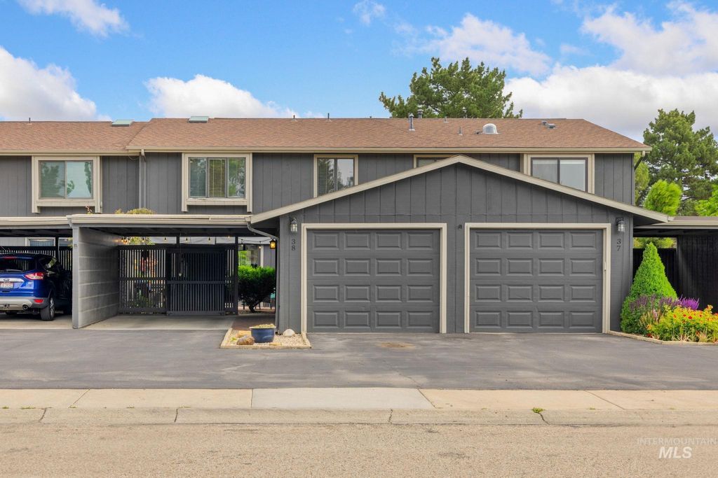 Photo of 4400 W Pasadena Dr #38, Boise, ID 83705 (MLS # 98978476)