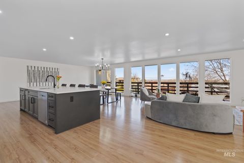 Photo of 22168 Rio Vista Drive, Caldwell, ID 83607 (MLS # 98939273)