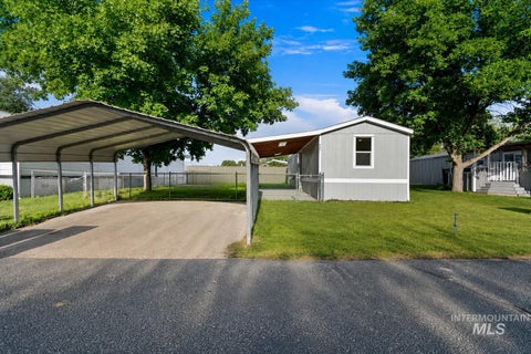 Photo of 907 Round Valley St, Nampa, ID 83687 (MLS # 98996945)
