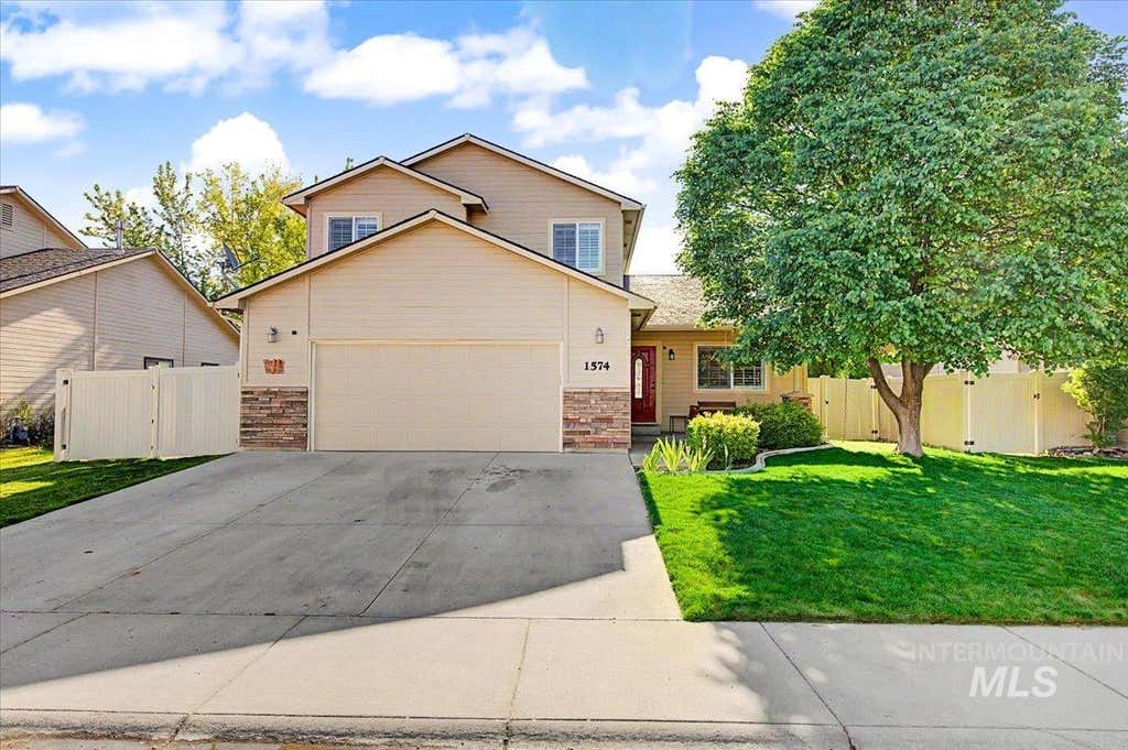 Photo of 1574 S Glasgow AVE, Nampa, ID 83686 (MLS # 98996522)