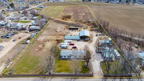 Photo of 5712 Homedale Rd, Caldwell, ID 83607 (MLS # 98938507)