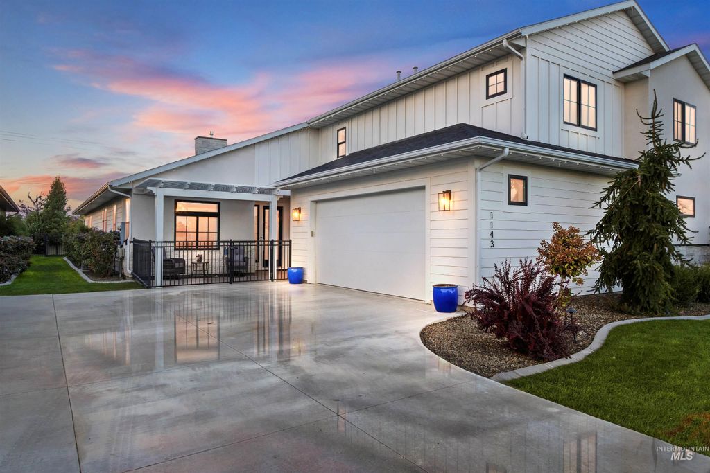 Photo of 1143 Langford Way, Twin Falls, ID 83301 (MLS # 98964297)