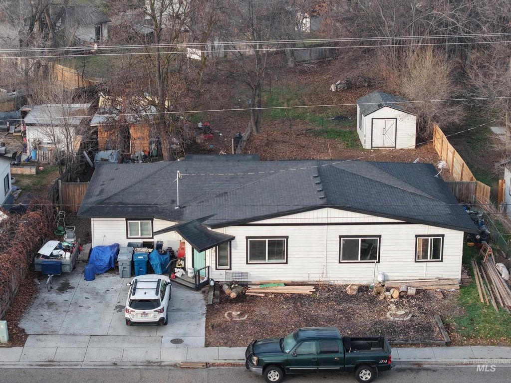 Photo of 35 N Midland Blvd, Nampa, ID 83651 (MLS # 98970064)