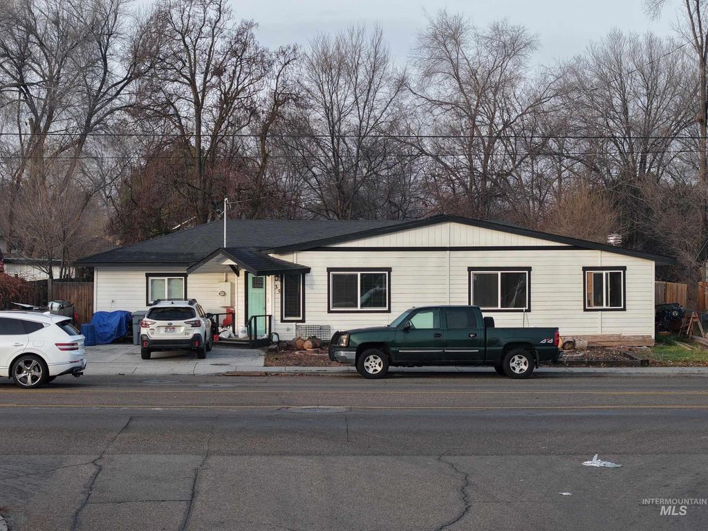 Photo of 35 N Midland Blvd, Nampa, ID 83651 (MLS # 98970064)