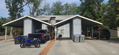 Photo of 6772 Douglas St, Boise, ID 83704 (MLS # 98960578)