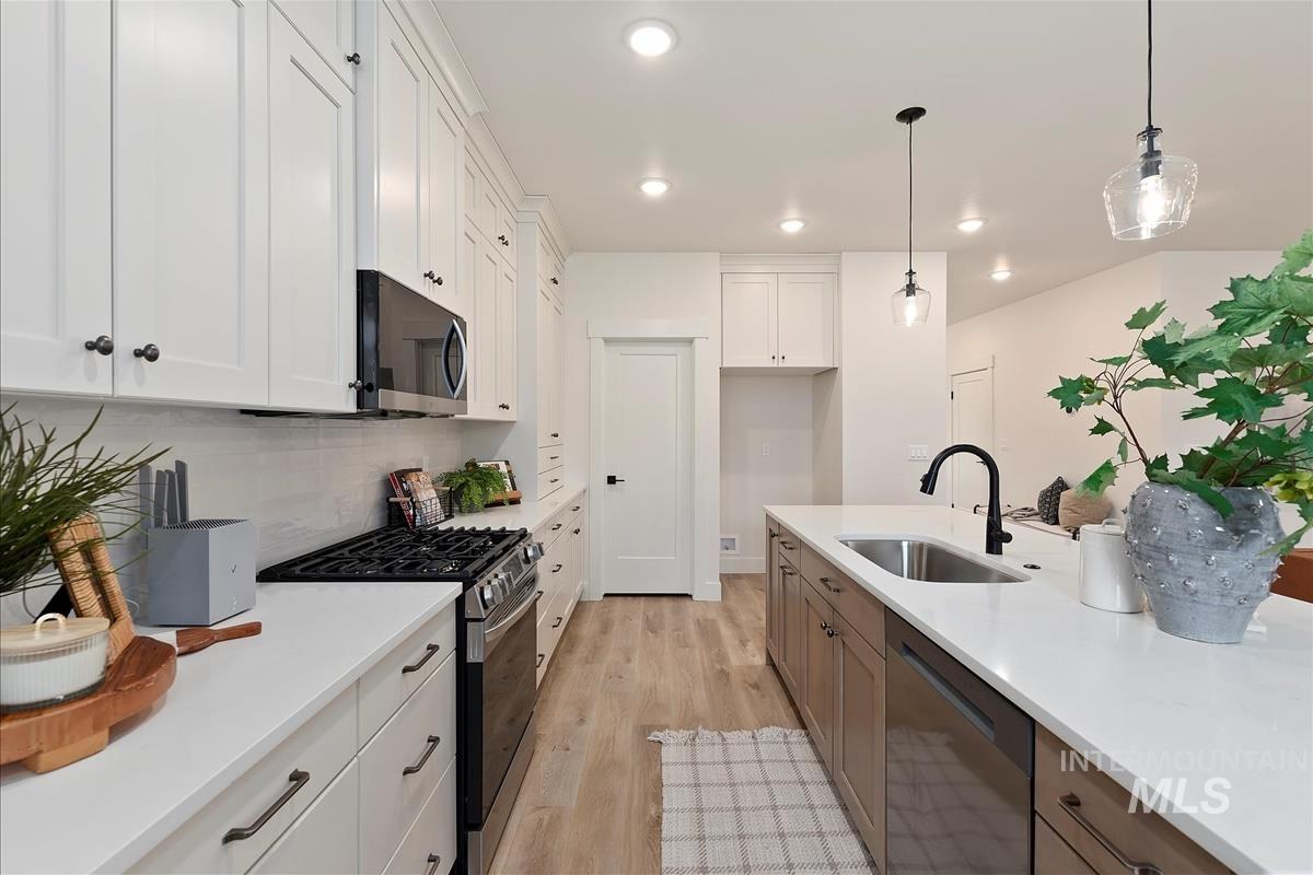 6553 W Mattawa Dr