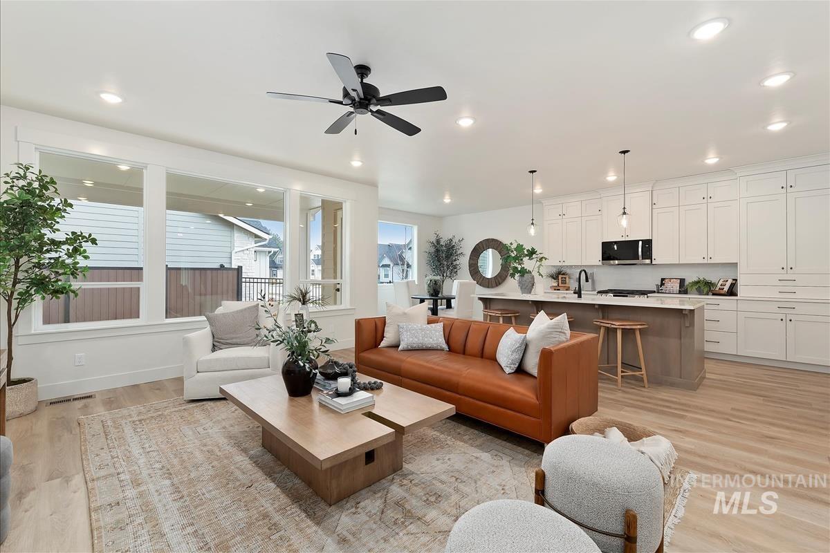 6553 W Mattawa Dr