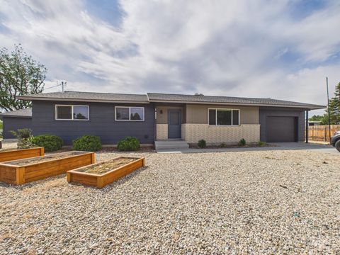 Photo of 1315 Vista Dr, Emmett, ID 83617 (MLS # 98987929)
