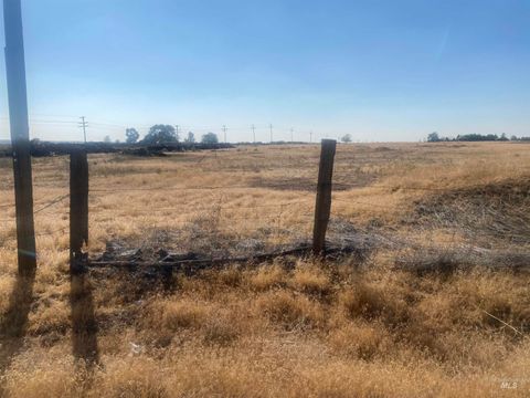 95 S 225 E Shoshone ID 83352