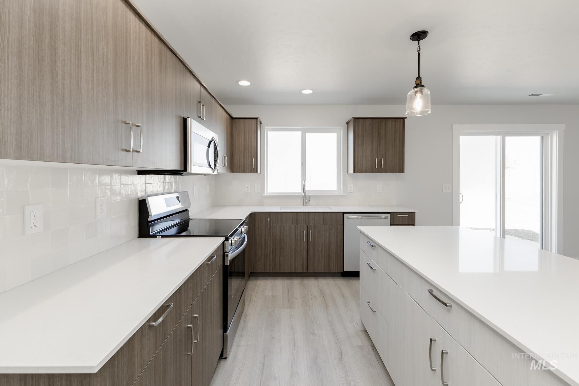 9162 W White Jasmine Ct