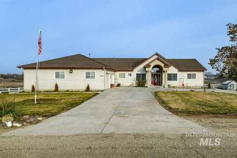 Photo of 1810 NE 17th Ave, Payette, ID 83661 (MLS # 98973645)
