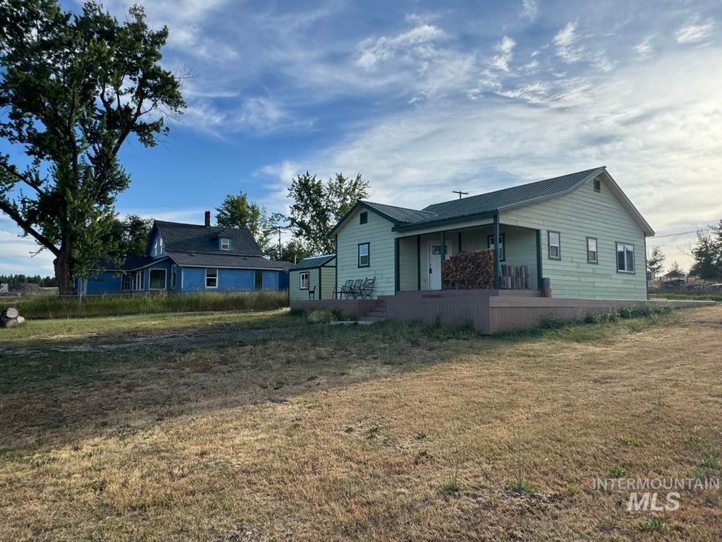 Photo of 40336 Sr 129, Anatone, WA 99401 (MLS # 98977763)