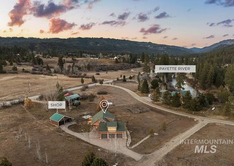 Photo of 3 Boone Rd, Garden Valley, ID 83622 (MLS # 98974574)