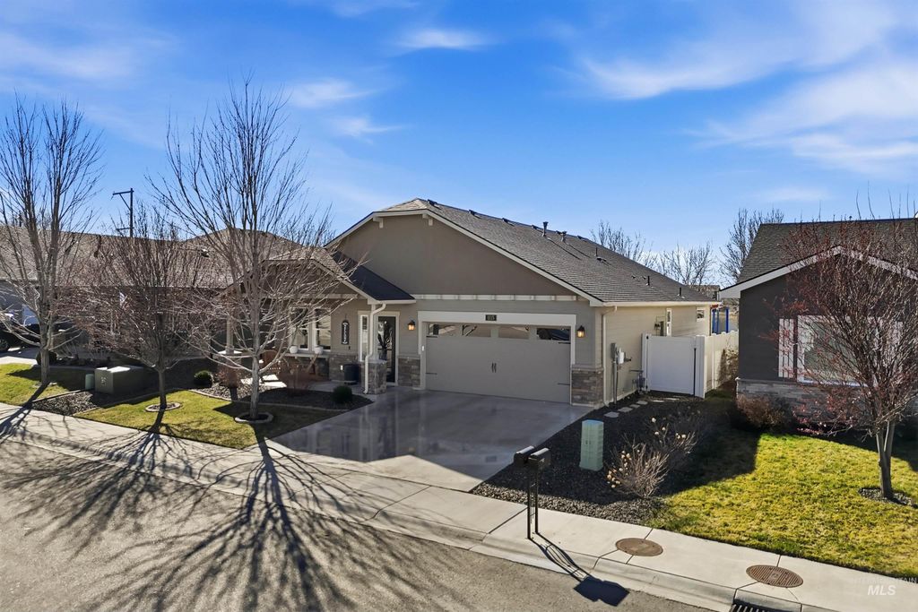 Photo of 1135 E Odyssey St, Kuna, ID 83634 (MLS # 98978723)