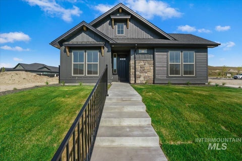 Photo of 6422 N Barholm Ln, Eagle, ID 83616 (MLS # 98984041)