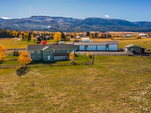 Photo of 202 Fish Hatchery Road, Grangeville, ID 83530 (MLS # 98994454)