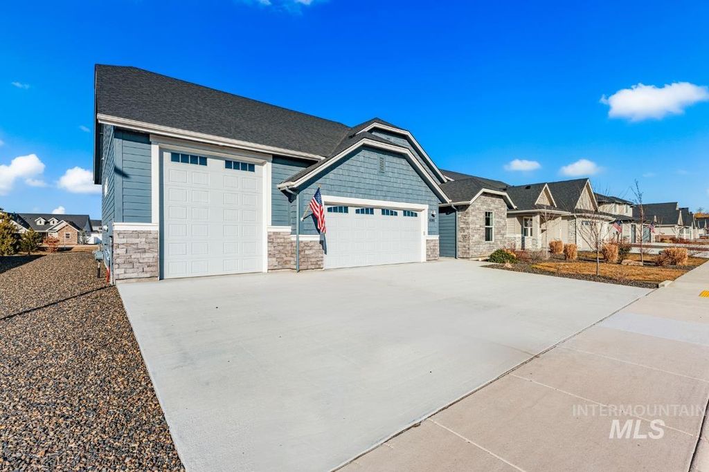 Photo of 8080 Tandy Cove St, Middleton, ID 83644 (MLS # 98975268)