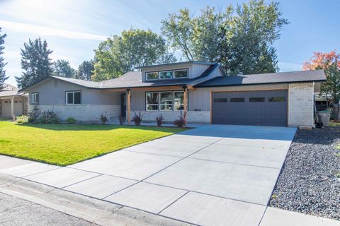 Photo of 5231 N Sorrento Dr, Boise, ID 83704 (MLS # 98968221)