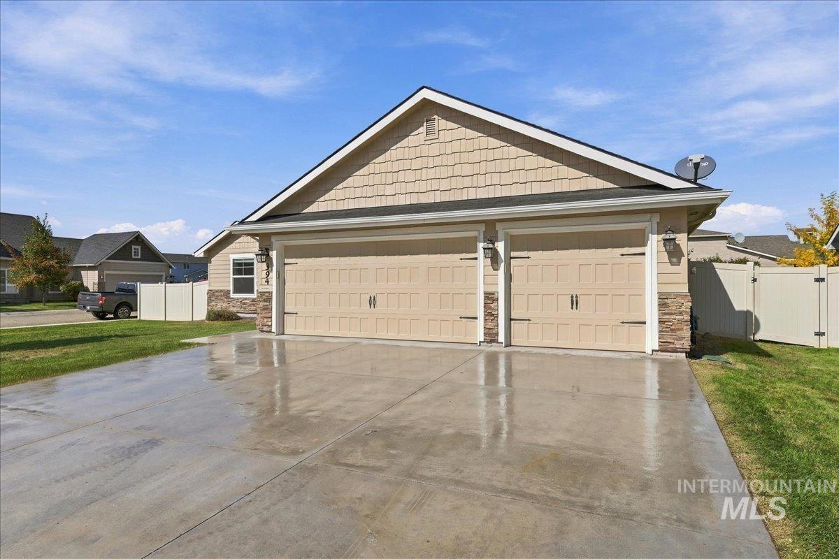 394 W Aspen Ct.