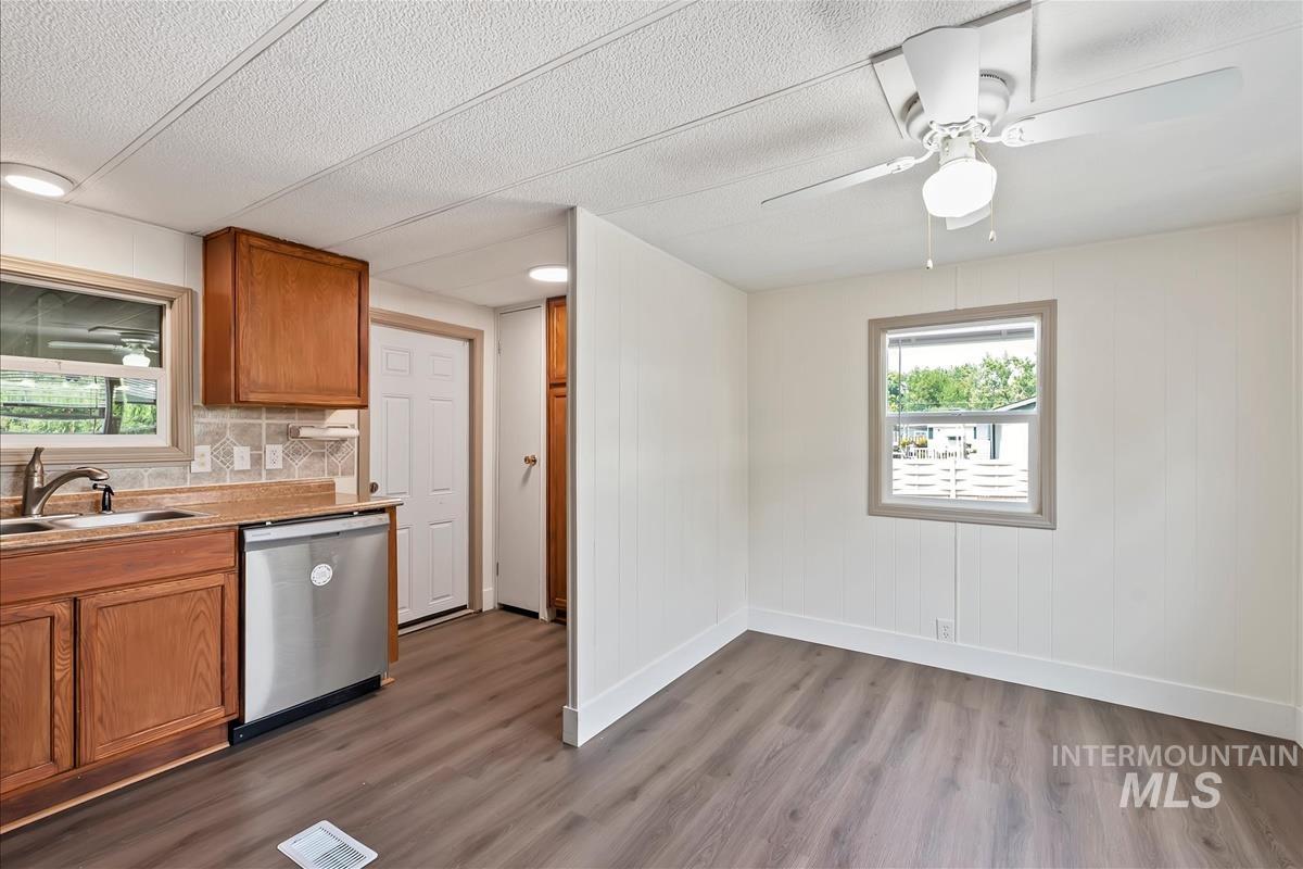 3181 W Alpine