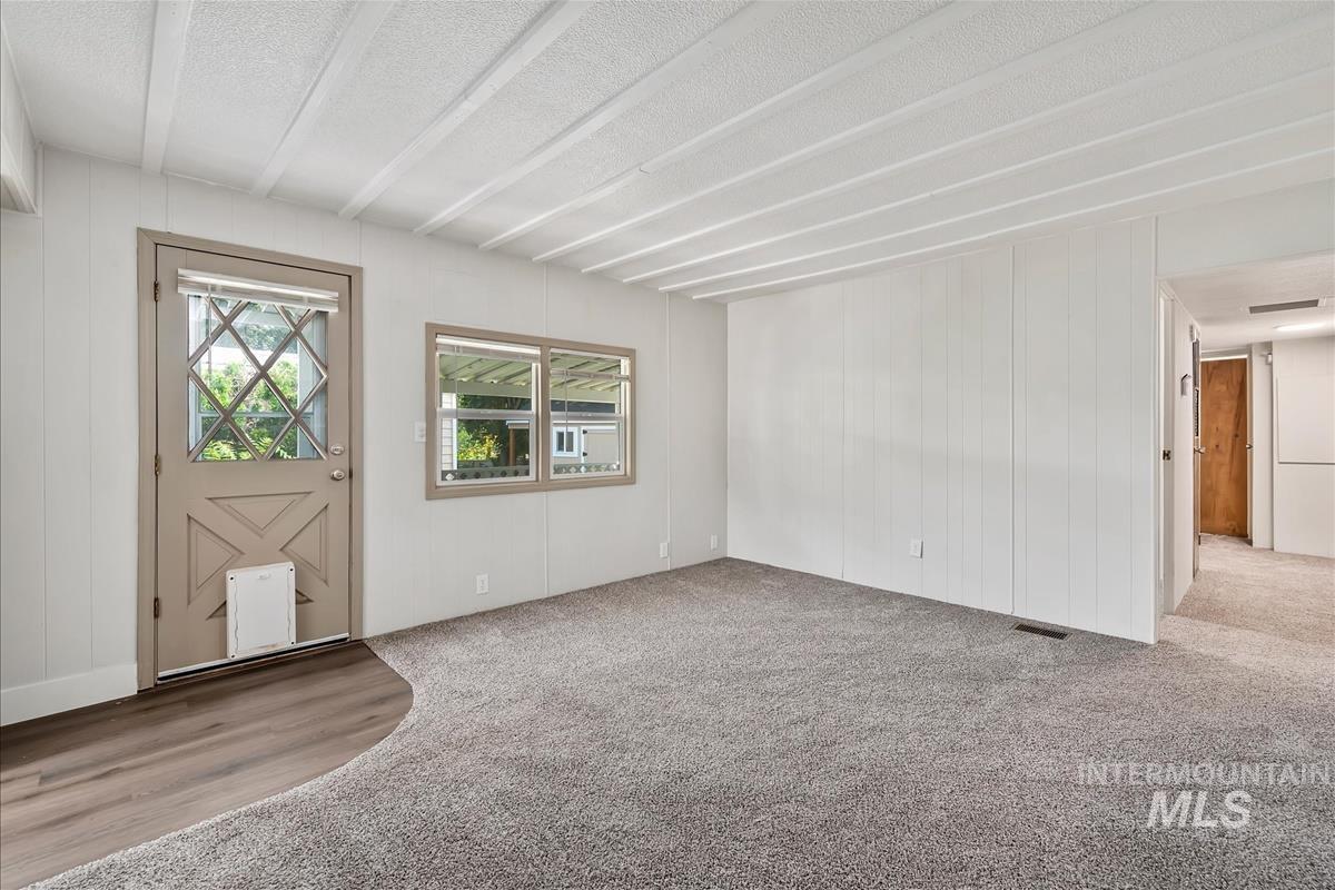 3181 W Alpine