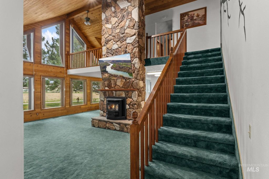 Photo of 3154 N 4750 E, Murtaugh, ID 83344 (MLS # 98980250)