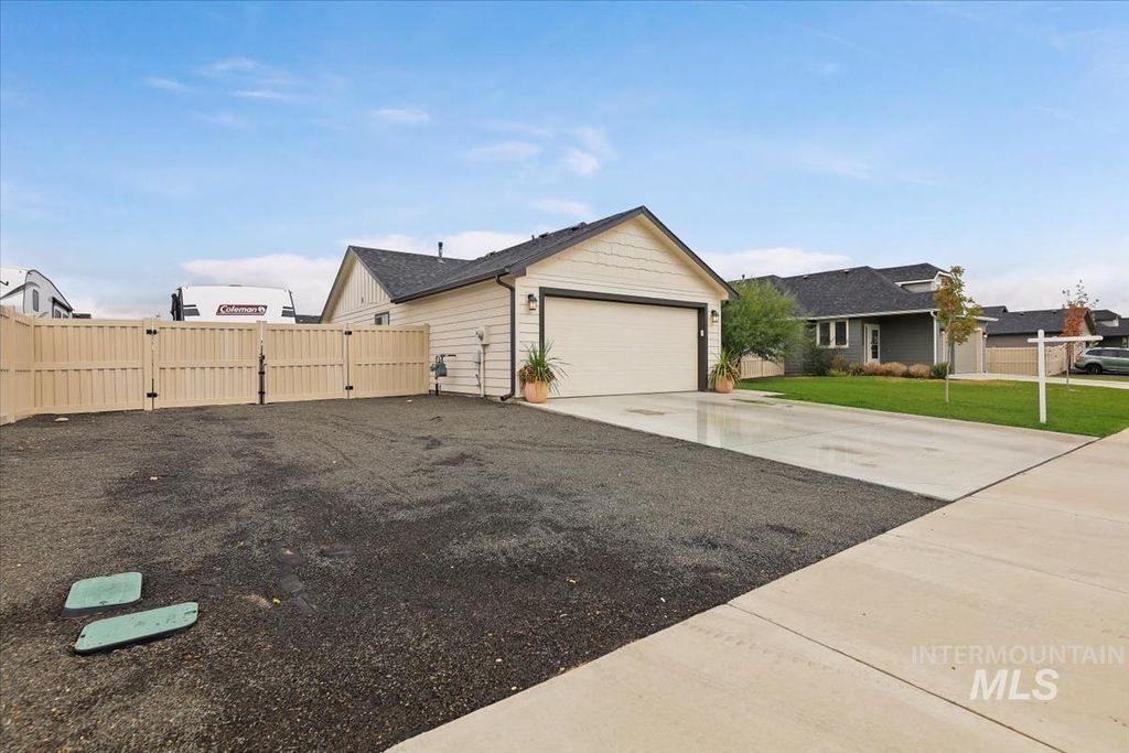 Photo of 11430 Queensland Dr, Caldwell, ID 83607 (MLS # 98963925)