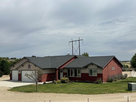 Photo of 17571 Goodson Rd, Caldwell, ID 83607 (MLS # 98967837)