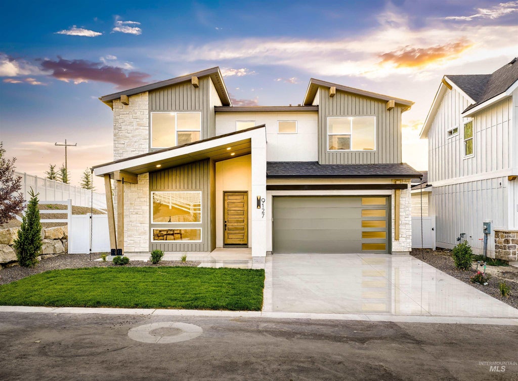Photo of 9127 W River Otter Dr, Boise, ID 83714 (MLS # 99000826)