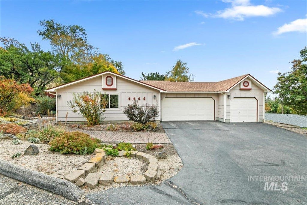 Photo of 4400 N Ginzel St, Boise, ID 83703 (MLS # 99005137)