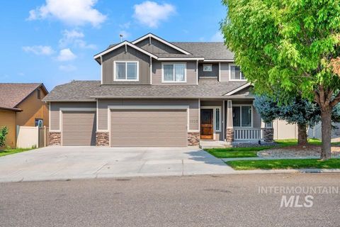 Photo of 1935 S Sandcrest Way, Nampa, ID 83686 (MLS # 98965377)