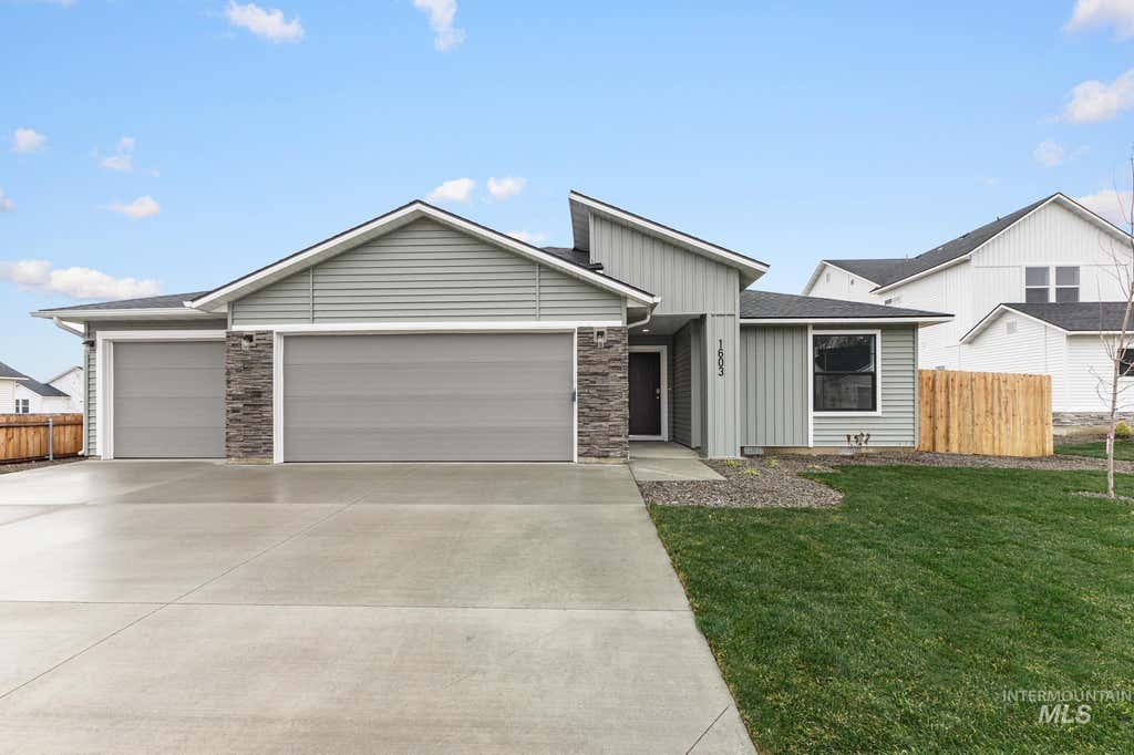 Photo of 623 W Novak Dr, Emmett, ID 83617 (MLS # 98991811)