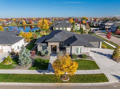 Photo of 9282 W Deerfawn Drive, Star, ID 83669 (MLS # 98976216)