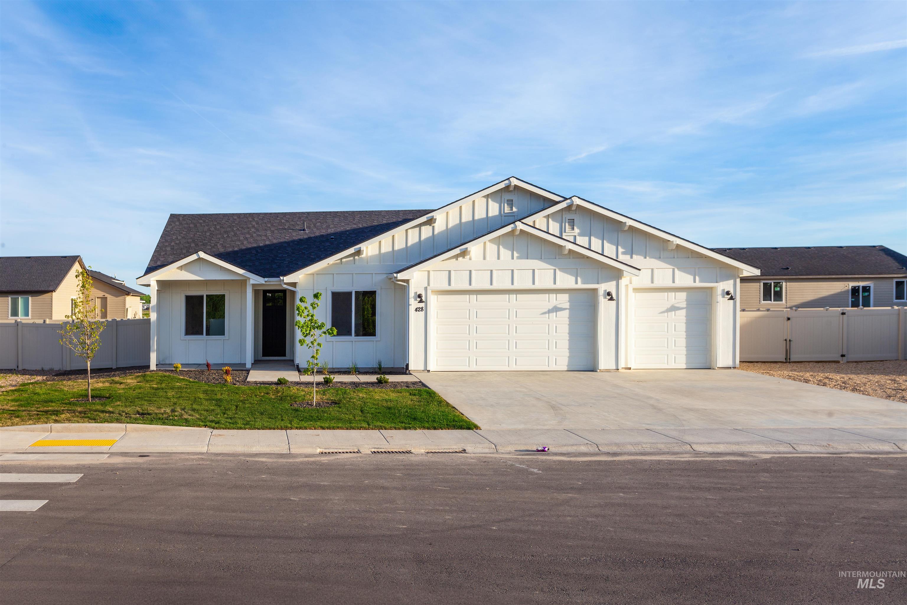 439 Autumn Blaze Street, New Plymouth, Idaho image 1