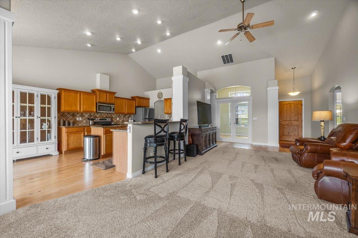 Horseshoe Bend, Idaho 83629, United States, 3 Bedrooms Bedrooms, ,3 BathroomsBathrooms,Residential,Active,134675