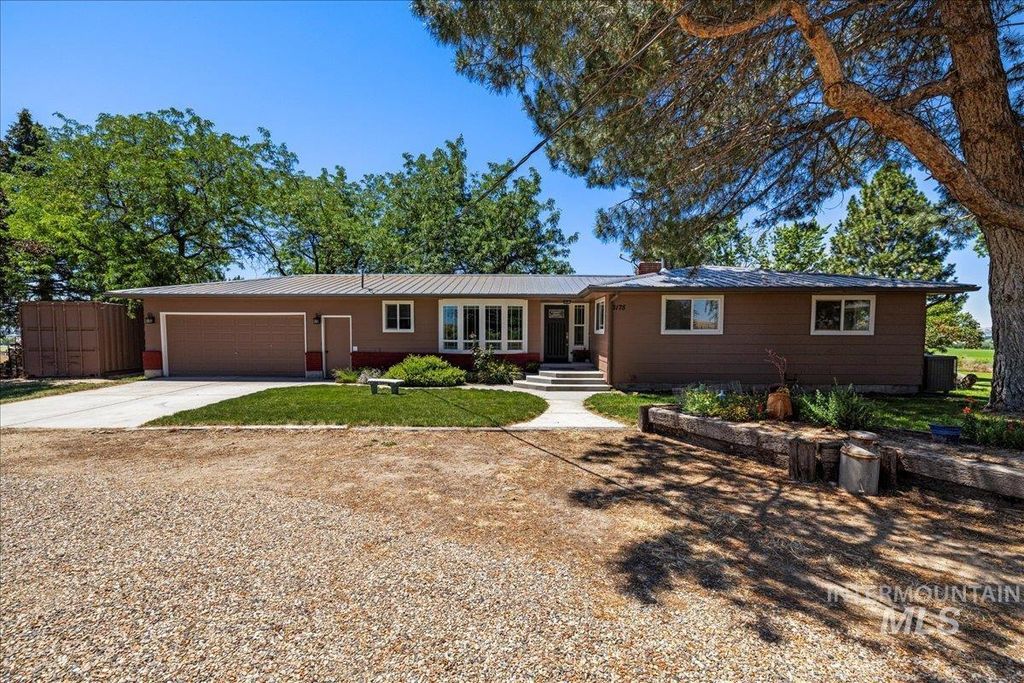 Photo of 3175 1st Lane East, Parma, ID 83660 (MLS # 98975882)