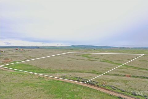 Photo of TBD Heinrich Road (Parcel 3), Midvale, ID 83645 (MLS # 98982046)