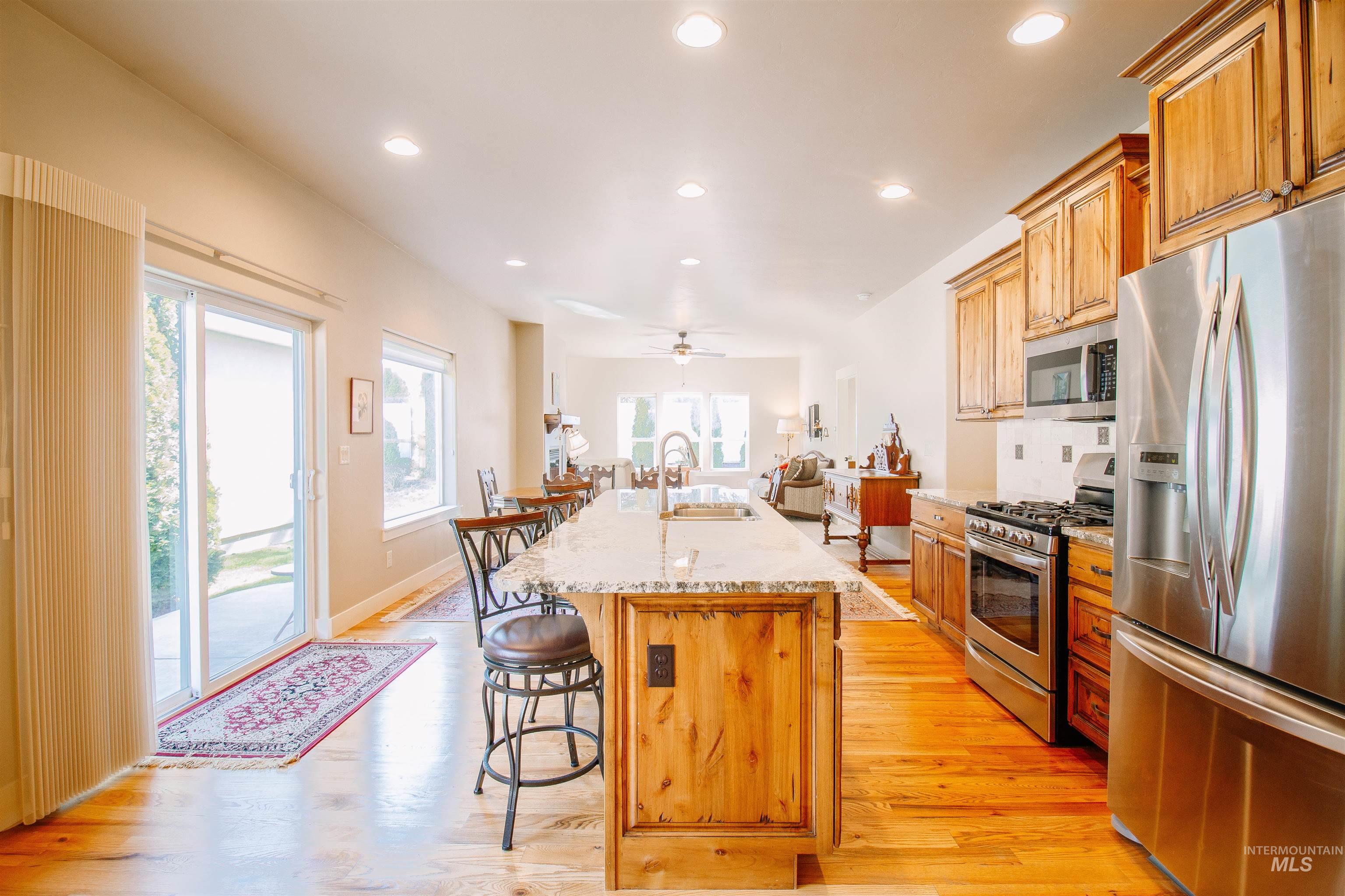 Twin Falls, Idaho 83301, United States, 2 Bedrooms Bedrooms, ,2 BathroomsBathrooms,Residential,Pending,79093