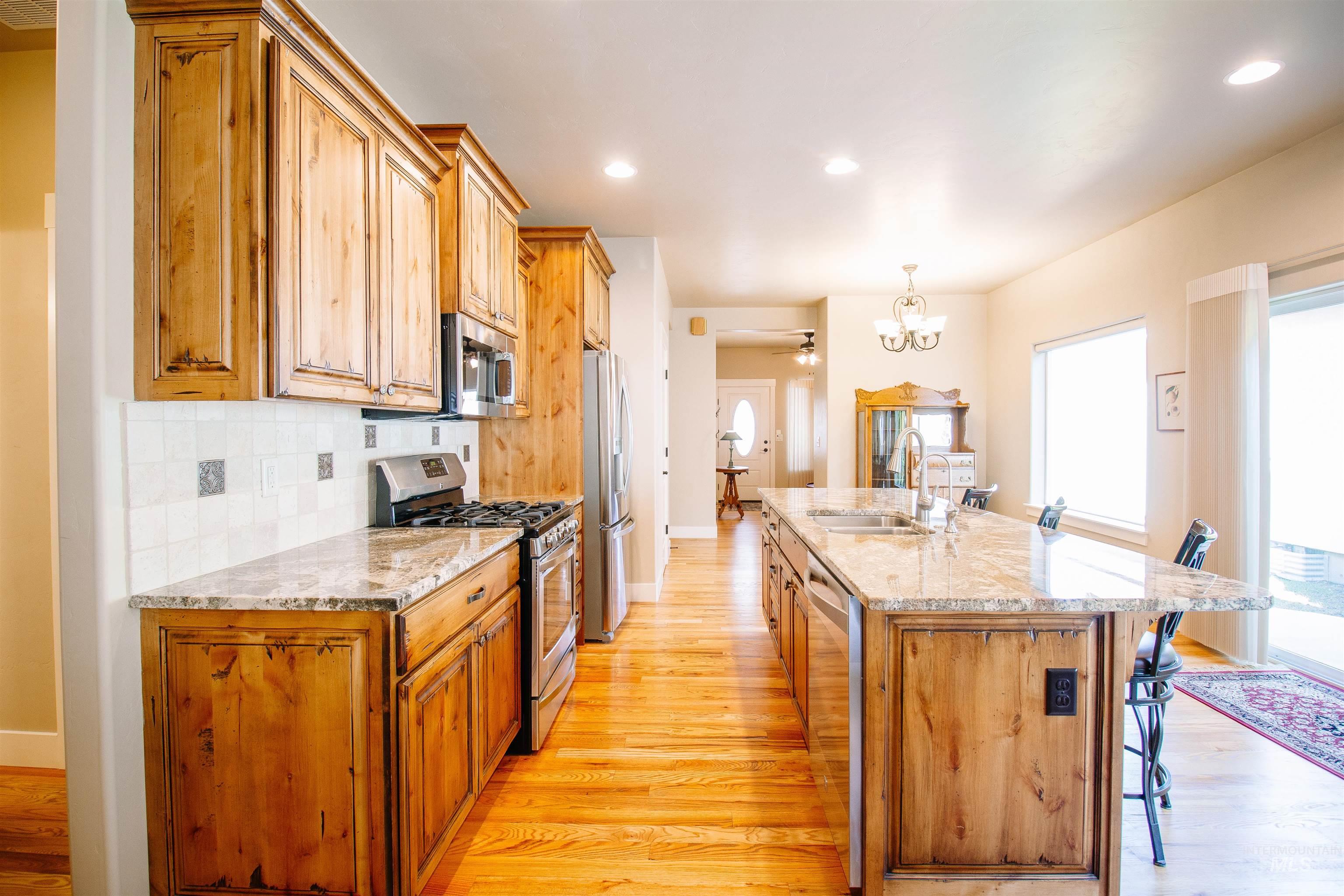 Twin Falls, Idaho 83301, United States, 2 Bedrooms Bedrooms, ,2 BathroomsBathrooms,Residential,Pending,79093