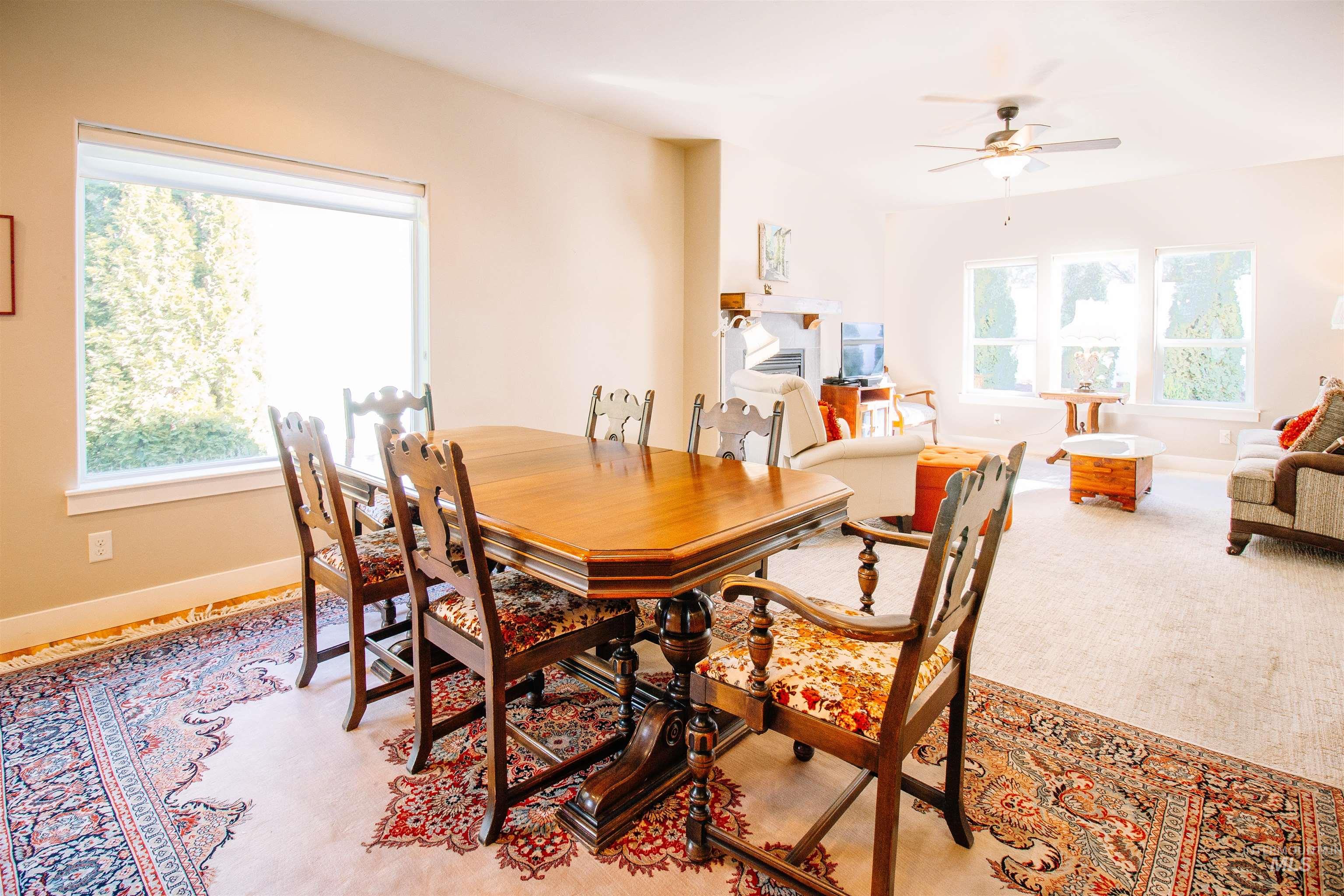 Twin Falls, Idaho 83301, United States, 2 Bedrooms Bedrooms, ,2 BathroomsBathrooms,Residential,Pending,79093