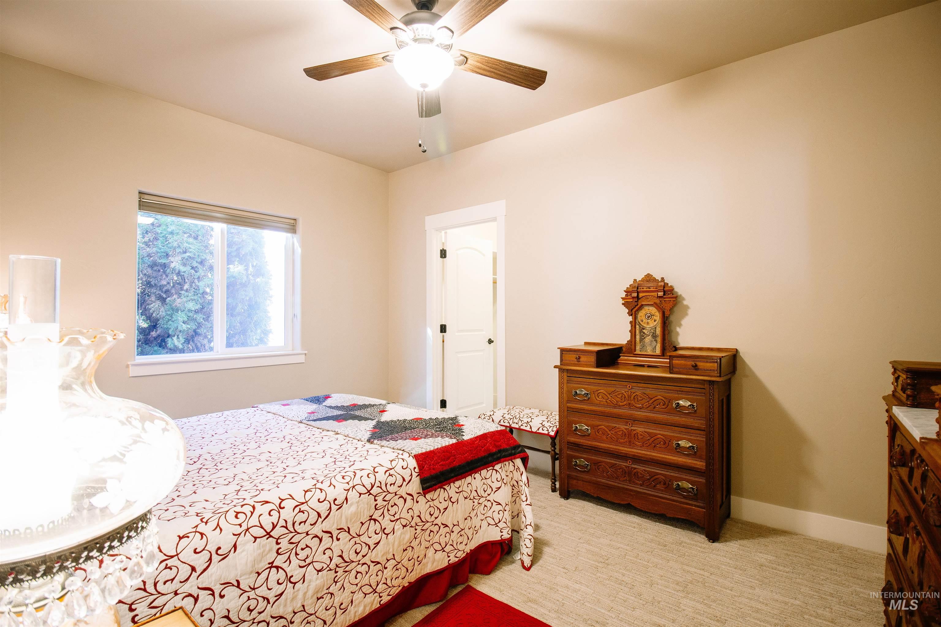 Twin Falls, Idaho 83301, United States, 2 Bedrooms Bedrooms, ,2 BathroomsBathrooms,Residential,Pending,79093